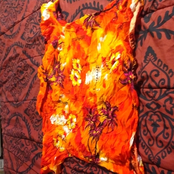 Shirt - Picture 4 of 4